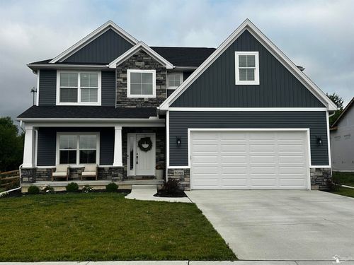 9395 Village Meadows Dr, Temperance, MI, 48182-8819 | Card Image