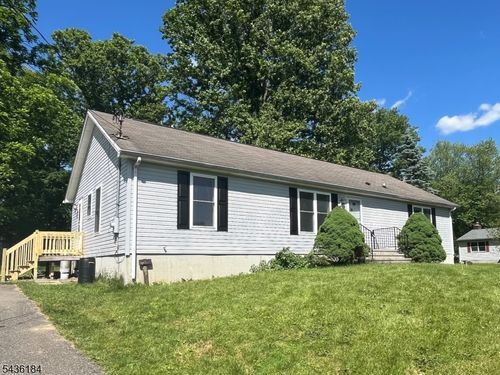 23 Elm St, Oxford, NJ, 07863-3074 | Card Image