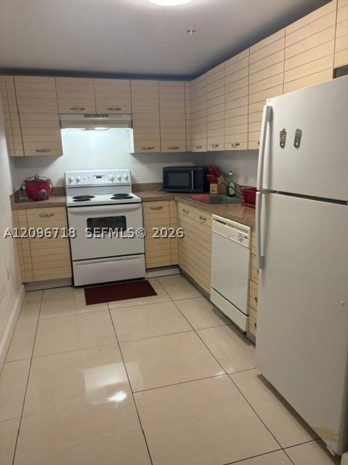 1202-2217 Nw 7th St, Miami, FL, 33125-3378 | Card Image
