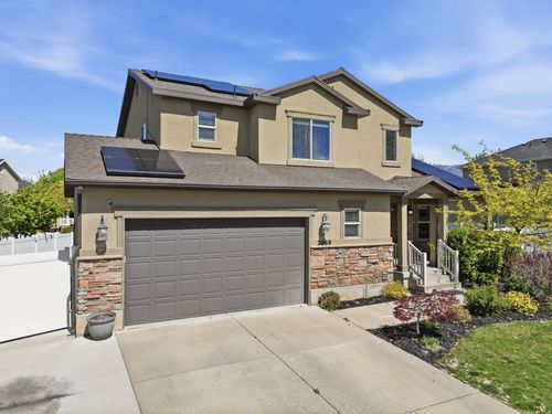 2068 W 1500 S, Woods Cross, UT, 84087-2522 | Card Image