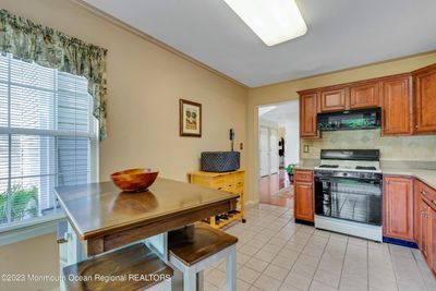 1000 - 102 Wood Duck Court, Condo with 2 bedrooms, 2 bathrooms and null parking in Freehold NJ | Image 3