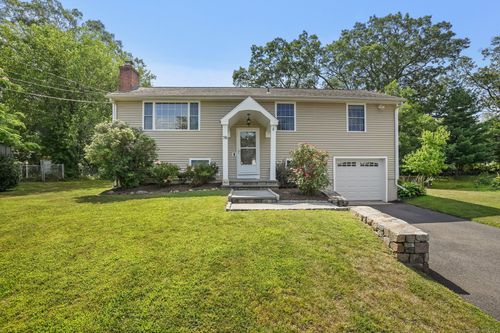 76 Valley View Rd, Norwalk, CT, 06851-1044 | Card Image