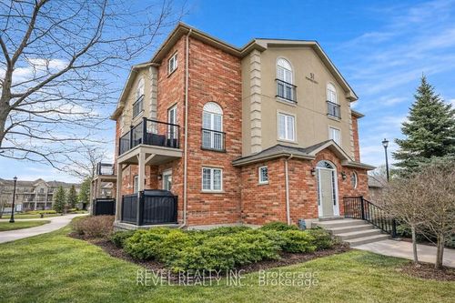 5-51 Ferndale Dr S, Barrie, ON, L4N5W9 | Card Image