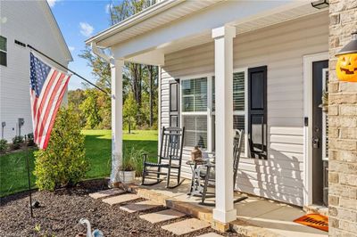 Covered front porch | Image 3