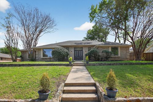 1630 Beaver Creek Dr, Duncanville, TX, 75137-3706 | Card Image