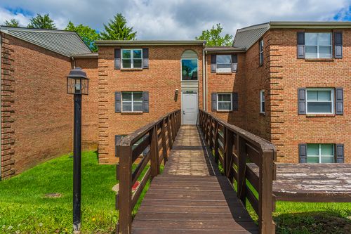 56-421 Redding Rd, Lexington, KY, 40517 | Card Image