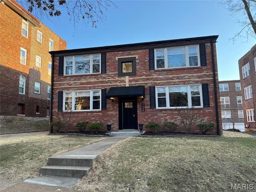 7526 Byron Pl, Clayton, MO, 63105-2984 | Card Image