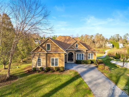 160 Fairway Falls Rd, Mills River, NC, 28759-3176 | Card Image