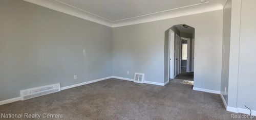 18108 Waltham St, Detroit, MI, 48205-2661 | Card Image