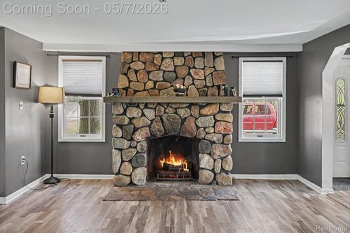4725 Hickory Dr, Highland, MI, 48356-1537 | Card Image