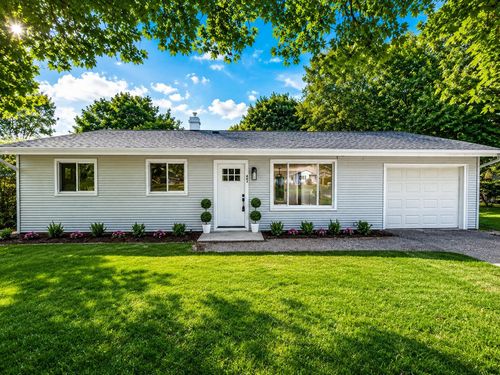 463 Wright St, Jonesville, MI, 49250-1057 | Card Image