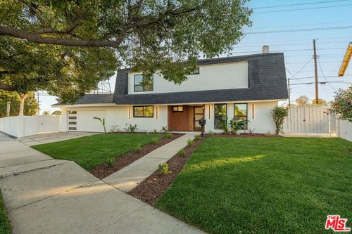 10521 Cedros Ave, Mission Hills, CA, 91345-2207 | Card Image