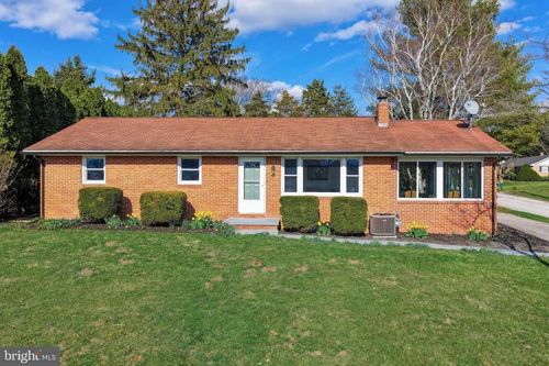 2347 Mardale Dr, YORK, PA, 17403-5019 | Card Image
