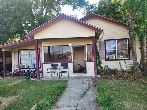 615 N Pleasant Ave, Gonzales, LA, 70737-2855 | Card Image
