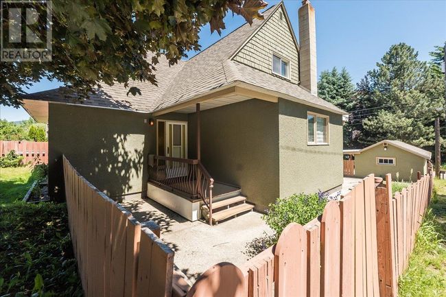 798 Kipling St, House other with 3 bedrooms, 2 bathrooms and 4 parking in Trail BC | Image 9
