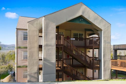 3-10 Woodpecker Ln, Branson, MO, 65616-8361 | Card Image