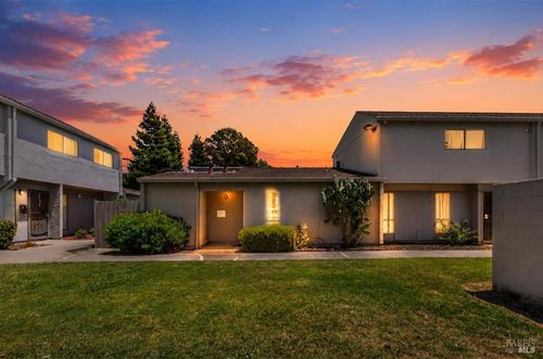 106 El Verano Ct, Fairfield, CA, 94533-2234 | Card Image