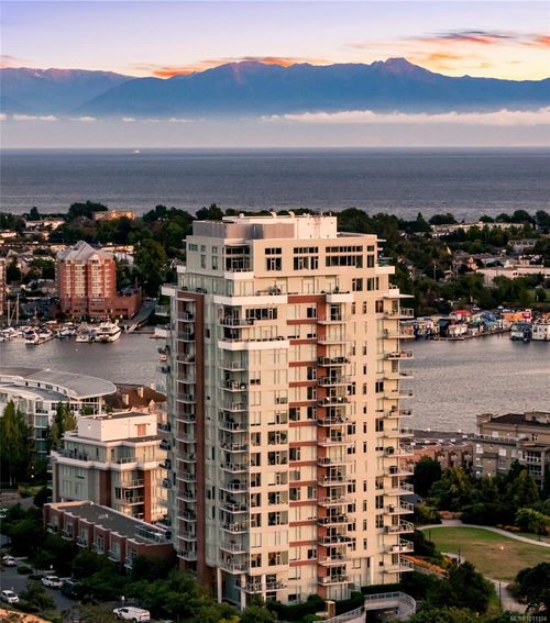 905-60 Saghalie Rd, Victoria, BC, V9A0H1 | Card Image