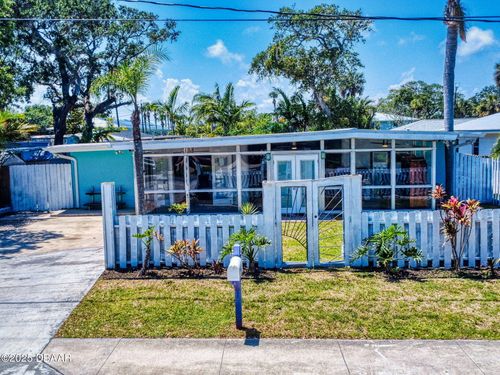 650 S Pine St, NEW SMYRNA BEACH, FL, 32169-2947 | Card Image
