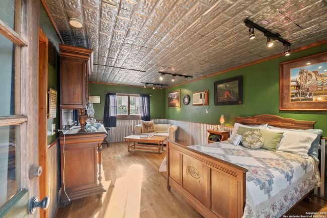 110 Apacheria Pass W, House other with 3 bedrooms, 3 bathrooms and null parking in Comfort TX | Image 26