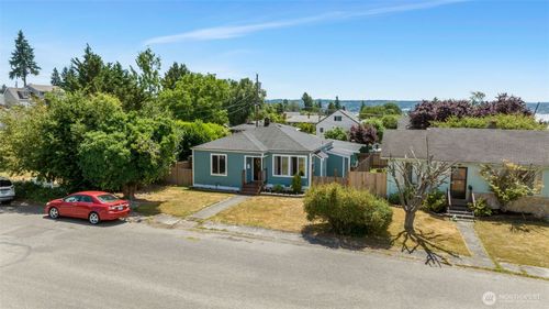 2129 Parker Pl, Bremerton, WA, 98310-4521 | Card Image