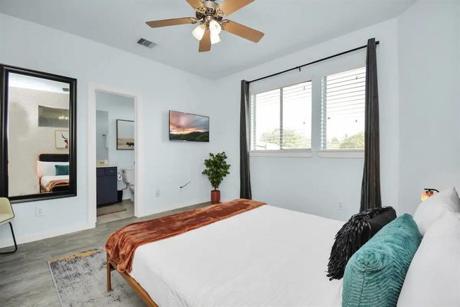 5411 Lindsay Ln, Townhouse with 2 bedrooms, 3 bathrooms and null parking in Houston TX | Image 19
