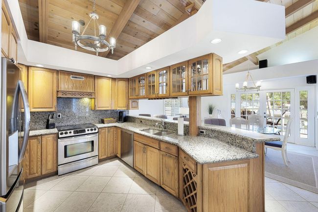 1709 Wavecrest Ct, House other with 4 bedrooms, 3 bathrooms and null parking in Marco Island FL | Image 7