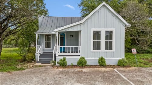 2020 Old Ranch Road 12, San Marcos, TX, 78666-2549 | Card Image