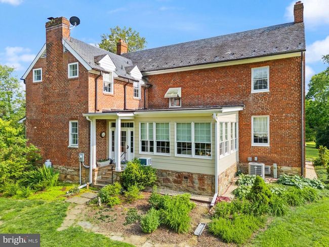 5049 Fairview Ln, House other with 3 bedrooms, 3 bathrooms and null parking in Broad Run VA | Image 73