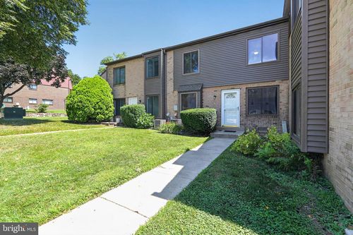 139-5200 Hilltop Dr, BROOKHAVEN, PA, 19015-1204 | Card Image