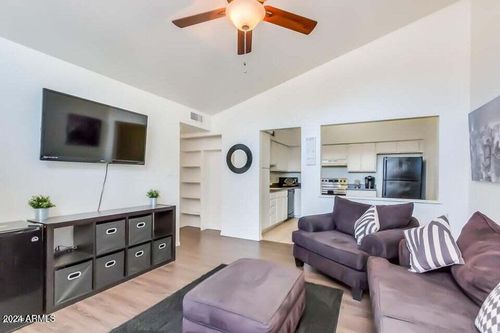 10-525 N May, Mesa, AZ, 85201-4444 | Card Image