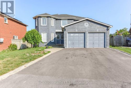 8 St Mark Place, Brampton (Northwood Park), ON, L6X3W5 | Card Image
