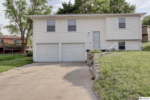 5065 Arcadia Avenue, Omaha, NE, 68104 | Card Image
