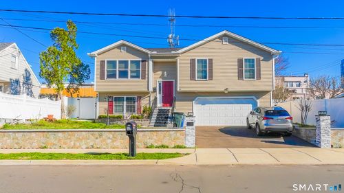 45 Daytona St, West Haven, CT, 06516-2310 | Card Image