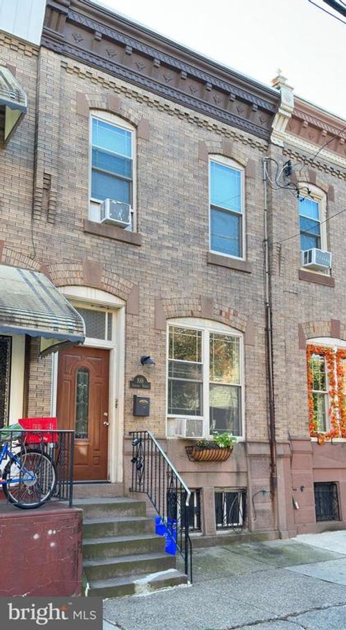 1018 Jackson St, PHILADELPHIA, PA, 19148-3011 | Card Image