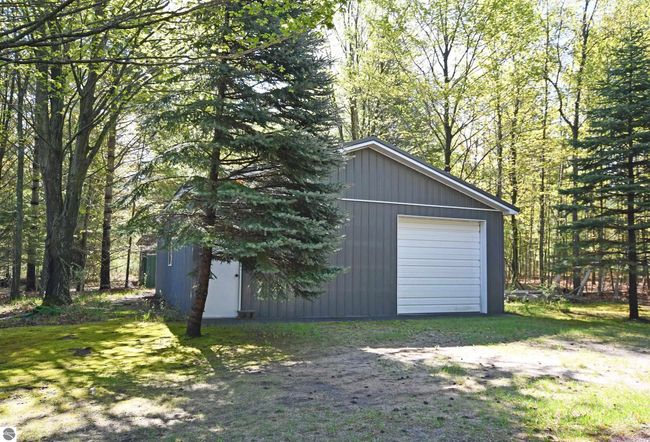 7950 S Shorebird Ln, House other with 3 bedrooms, 2 bathrooms and null parking in Empire MI | Image 33