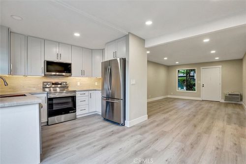 93 Streamwood, Irvine, CA, 92620-1938 | Card Image