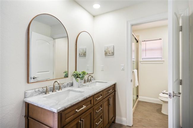 Main bathroom | Image 5