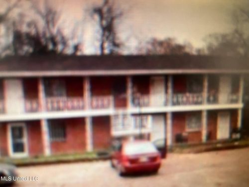 1655 Cox St, Jackson, MS, 39204-2533 | Card Image