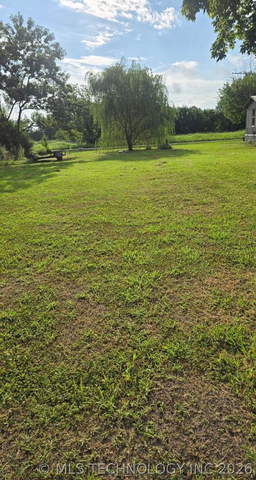 000 N Oak, Nowata, OK, 74048 | Card Image