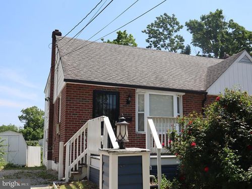 743 Sharon Ave, COLLINGDALE, PA, 19023-3531 | Card Image