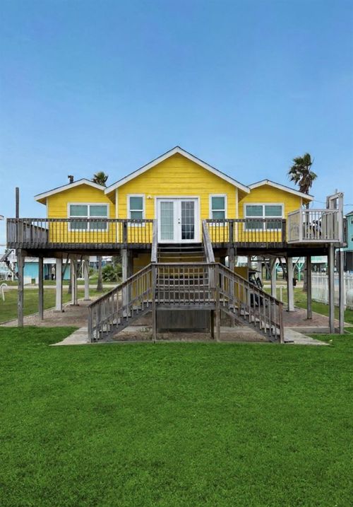 407 Seashell Dr, Surfside Beach, TX, 77541-9362 | Card Image