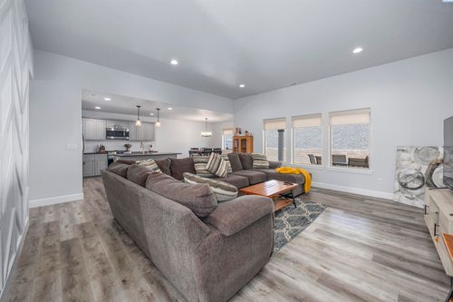 6020 W 32nd Ct, Kennewick, WA, 99338-5536 | Card Image