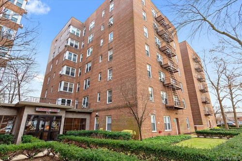 4r-625 Gramatan Ave, Mount Vernon, NY, 10552-1839 | Card Image