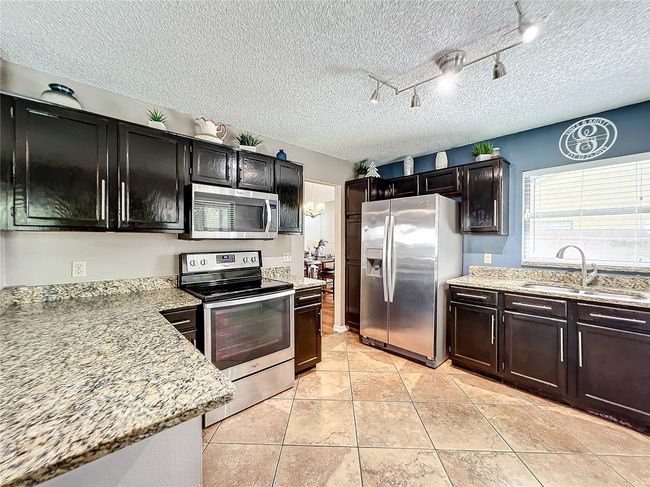 Stainless Appliances | Image 15