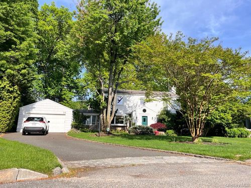 26 Polo Field Ln, Great Neck, NY, 11020-1338 | Card Image