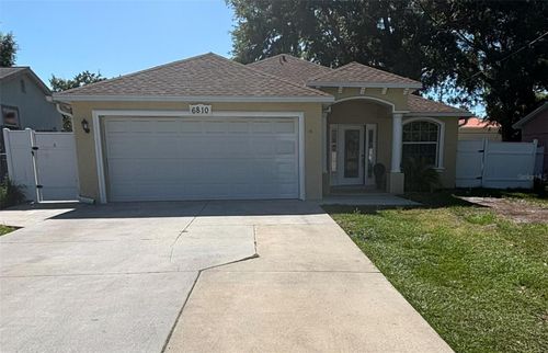 6810 N Willow Avenue, TAMPA, FL, 33604 | Card Image