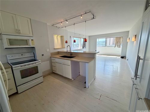 apt-1901-2421 Ala Wai Blvd, Honolulu, HI, 96815-3492 | Card Image