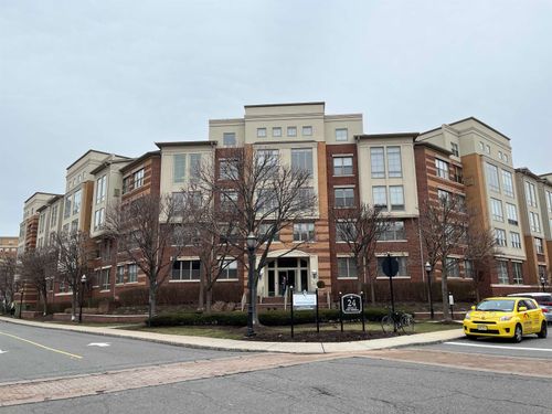 apt-101-24 Ave At Port Imperial, West New York, NJ, 07093-8415 | Card Image