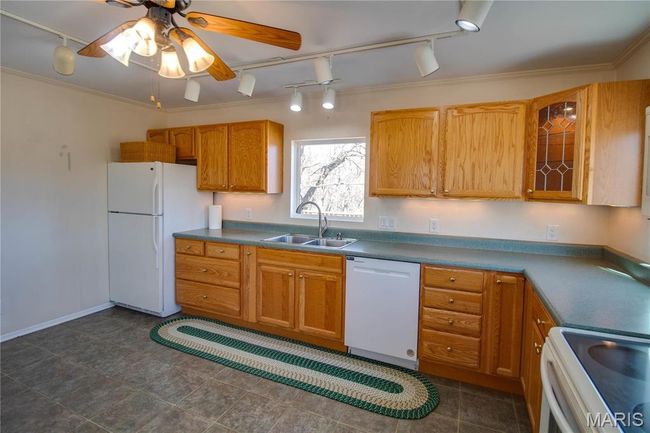 2445 Seiler Rd, House other with 3 bedrooms, 5 bathrooms and 2 parking in Alton IL | Image 82